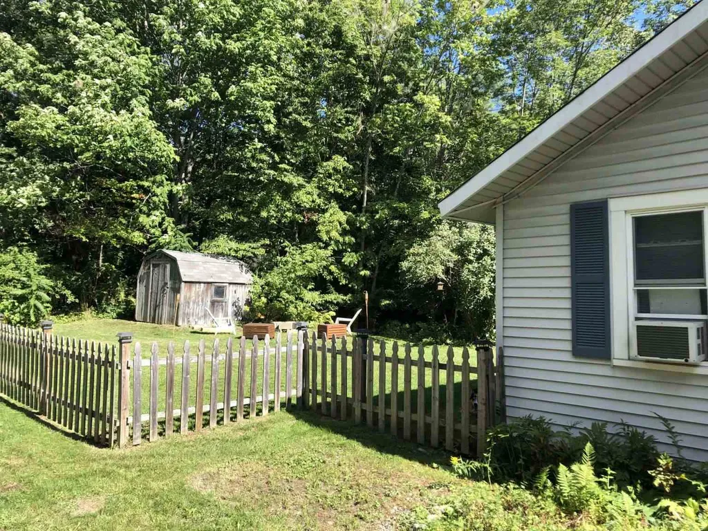 285 Hanover Center Road Hanover NH 03750