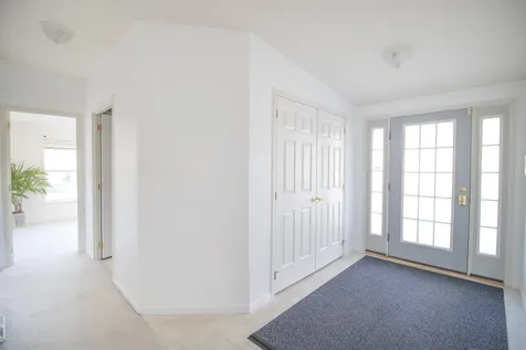 213 Mackerel Avenue Portsmouth NH 03801