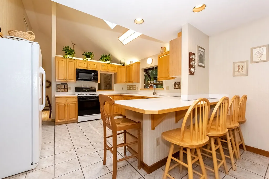237 Pleasant Street Epping NH 03042