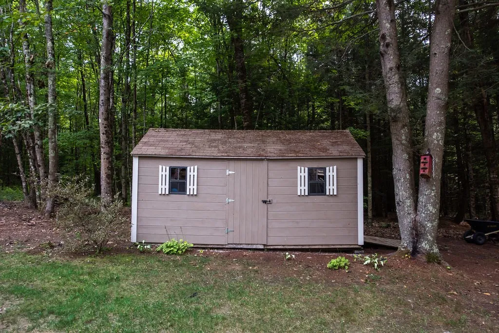 237 Pleasant Street Epping NH 03042