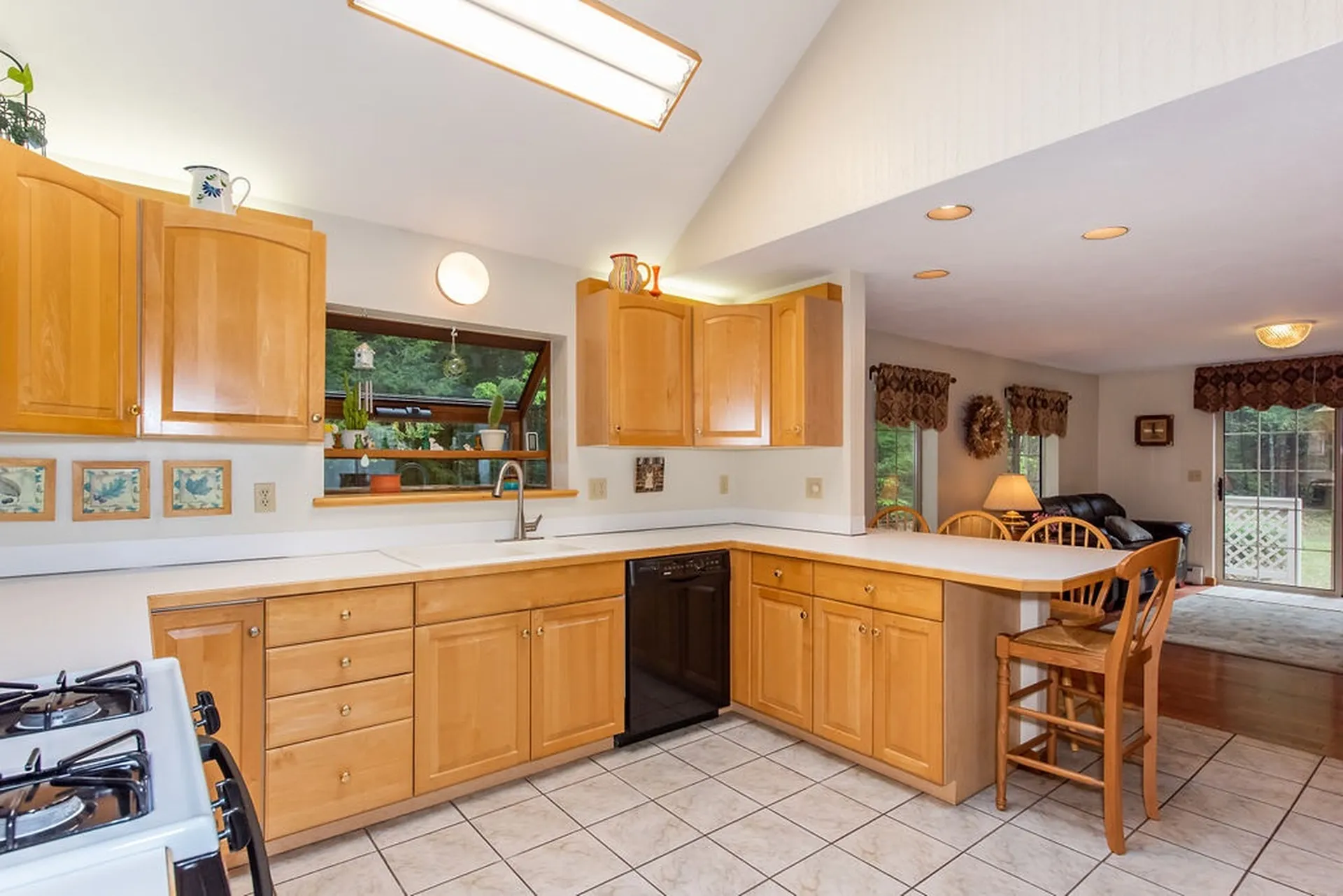 237 Pleasant Street Epping NH 03042