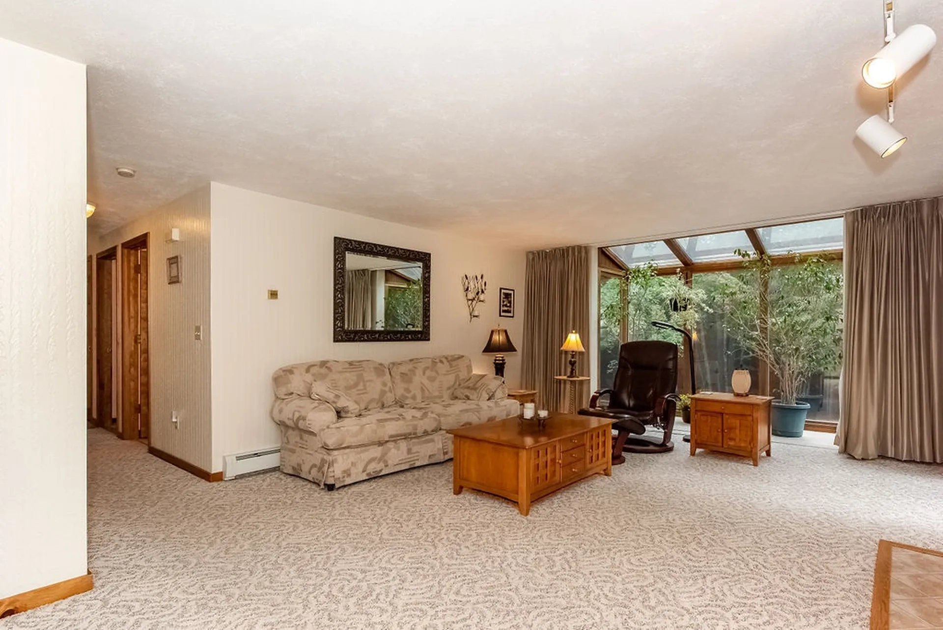 237 Pleasant Street Epping NH 03042