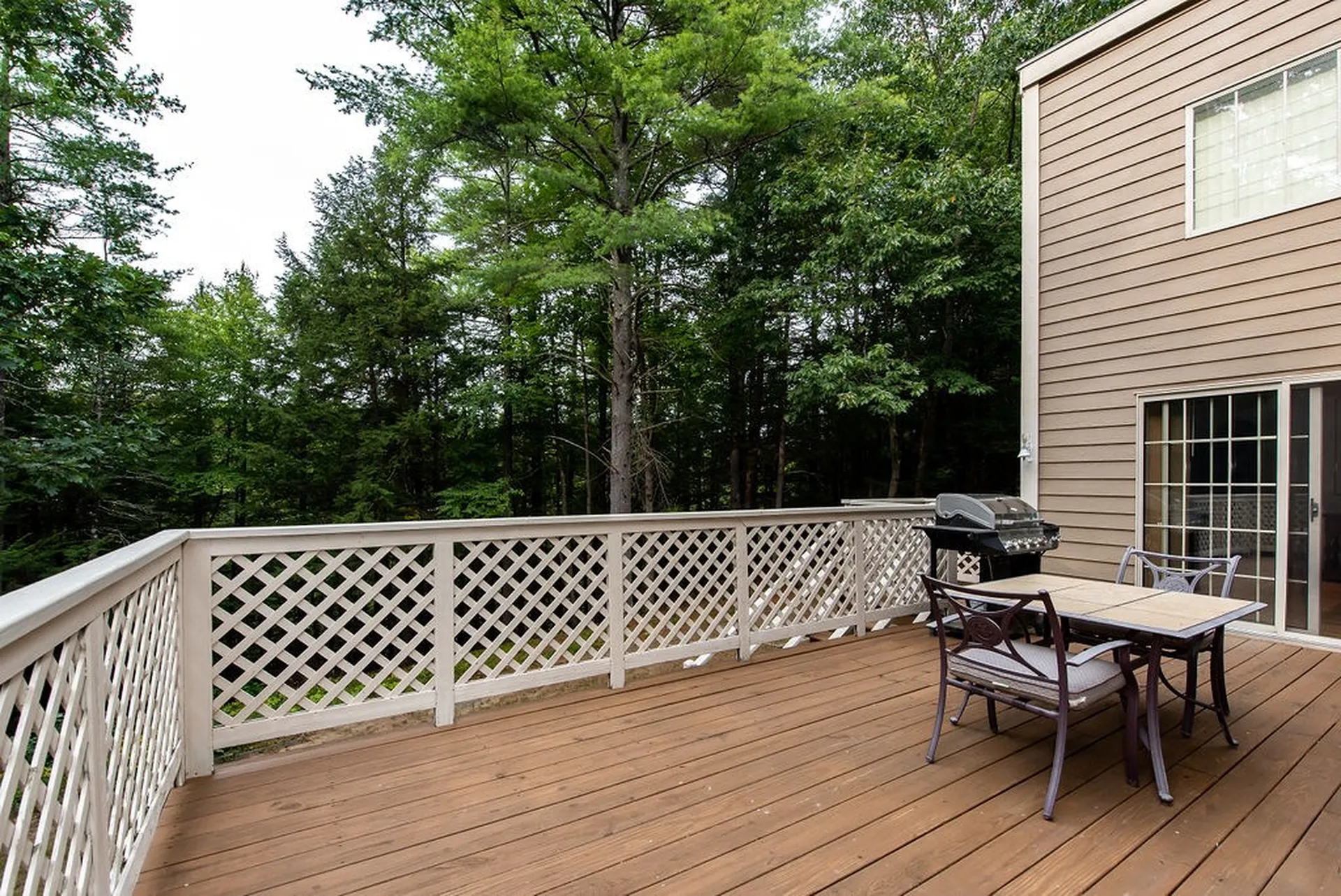 237 Pleasant Street Epping NH 03042