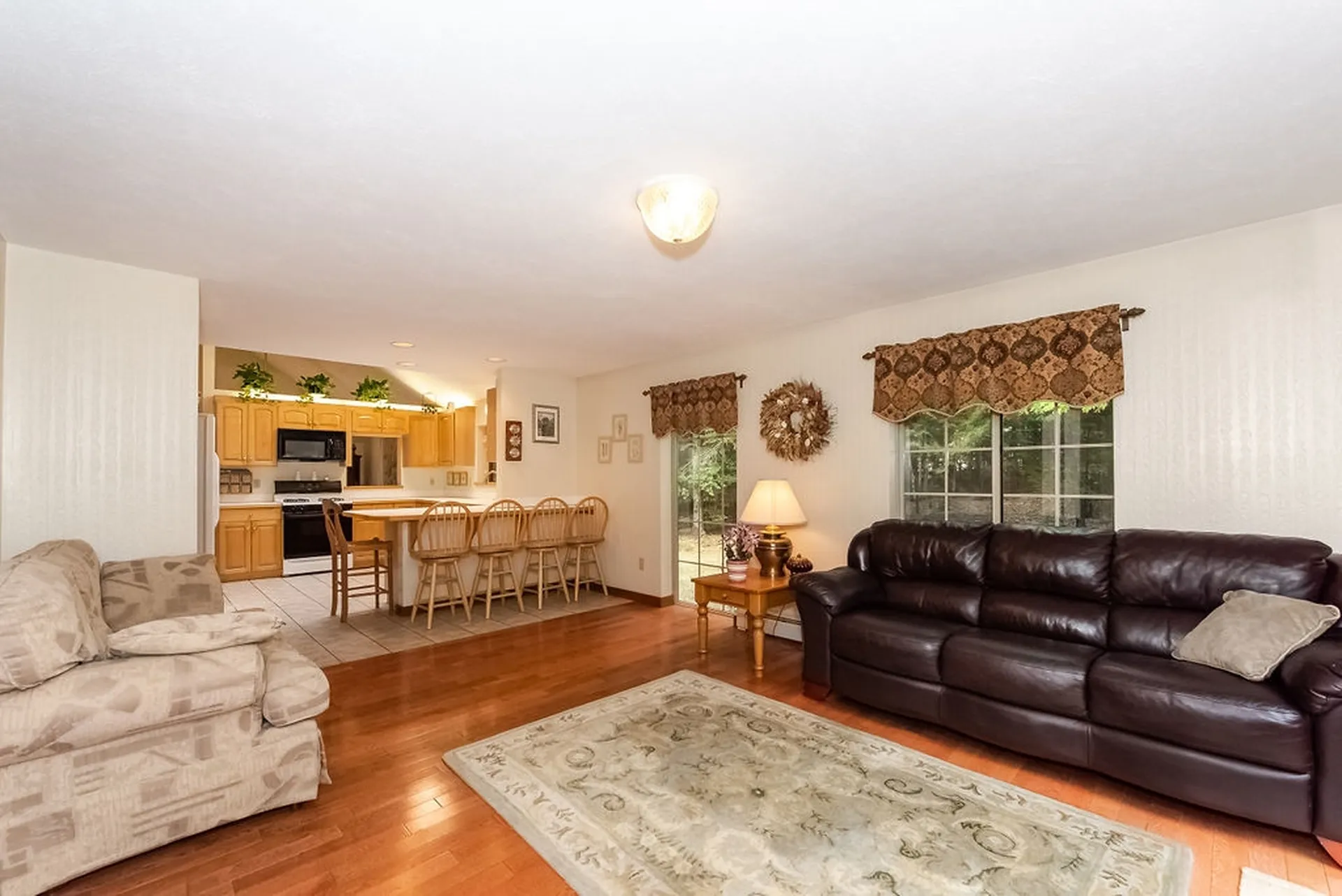 237 Pleasant Street Epping NH 03042