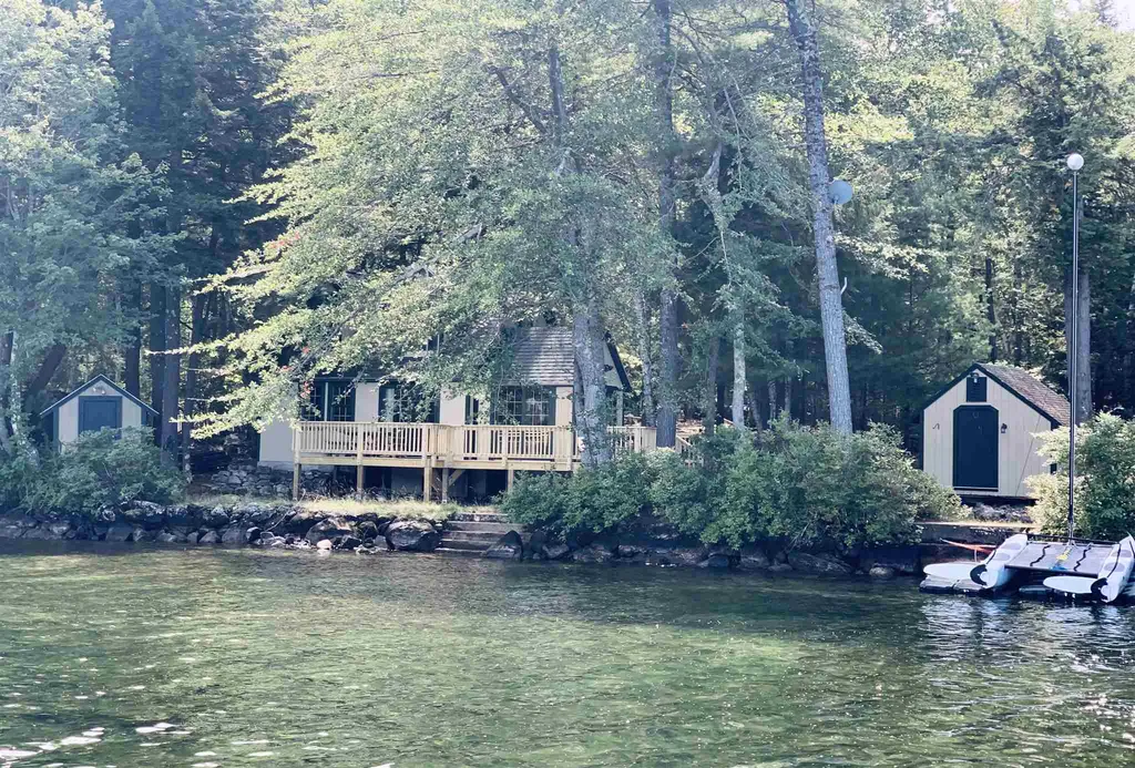 59 Cow Island Tuftonboro NH 03816