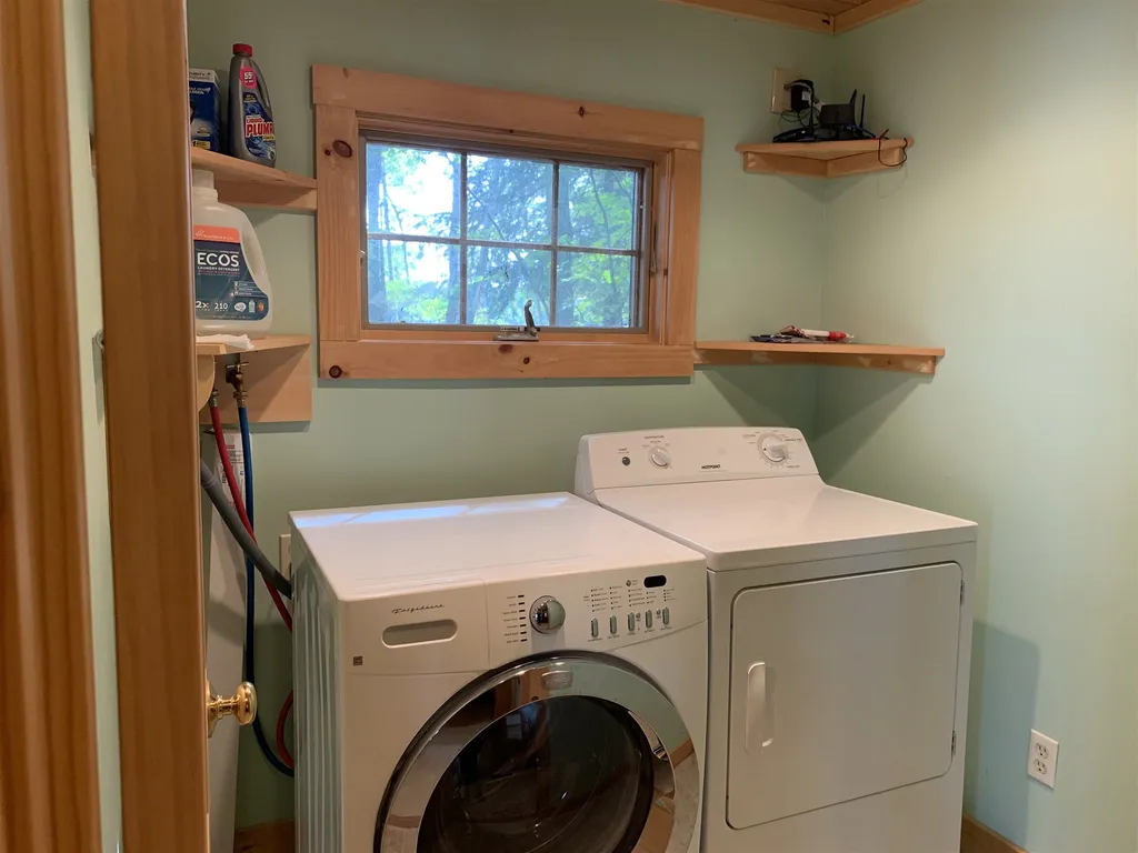 59 Cow Island Tuftonboro NH 03816