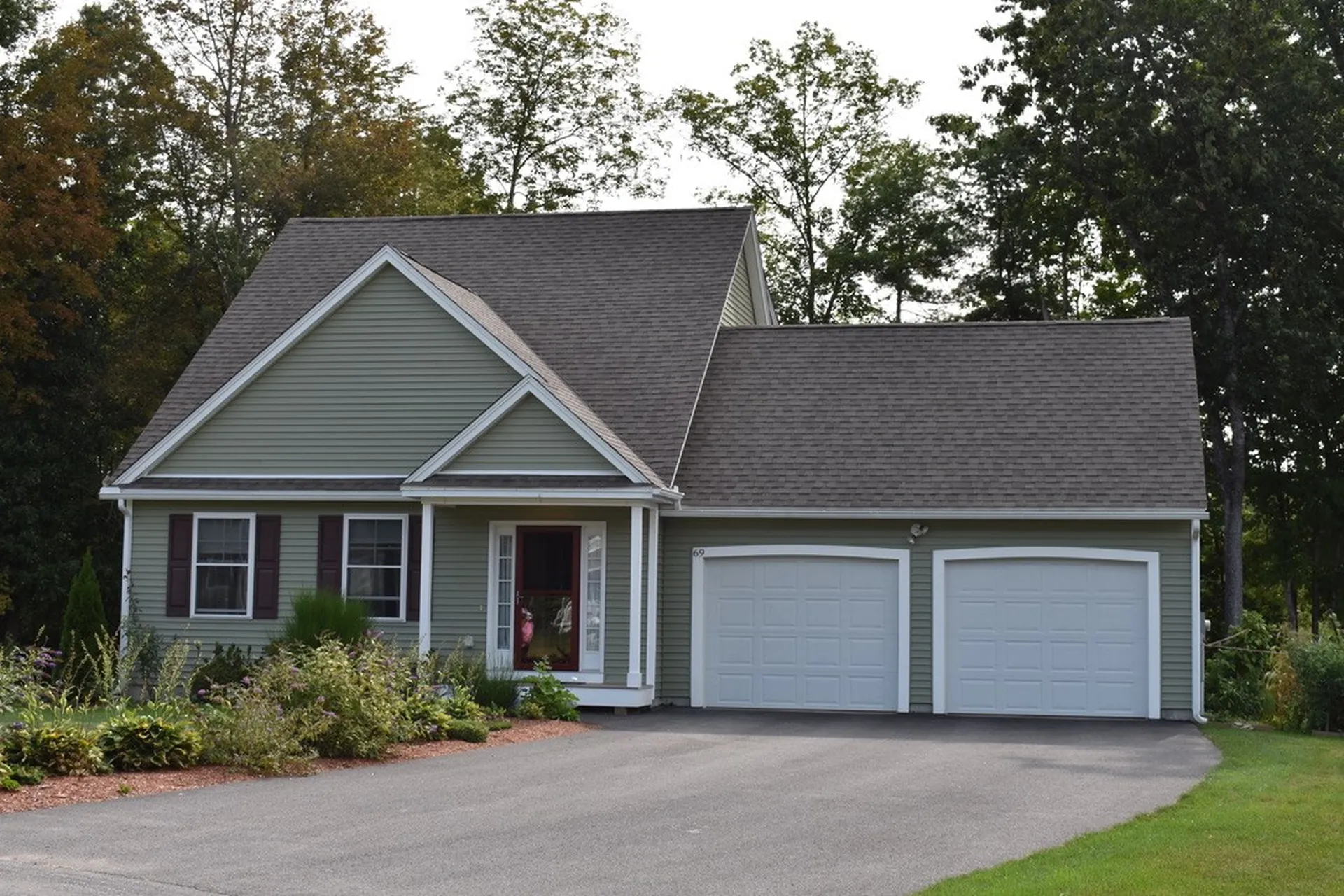 69 W Meadow Court Milford NH 03055
