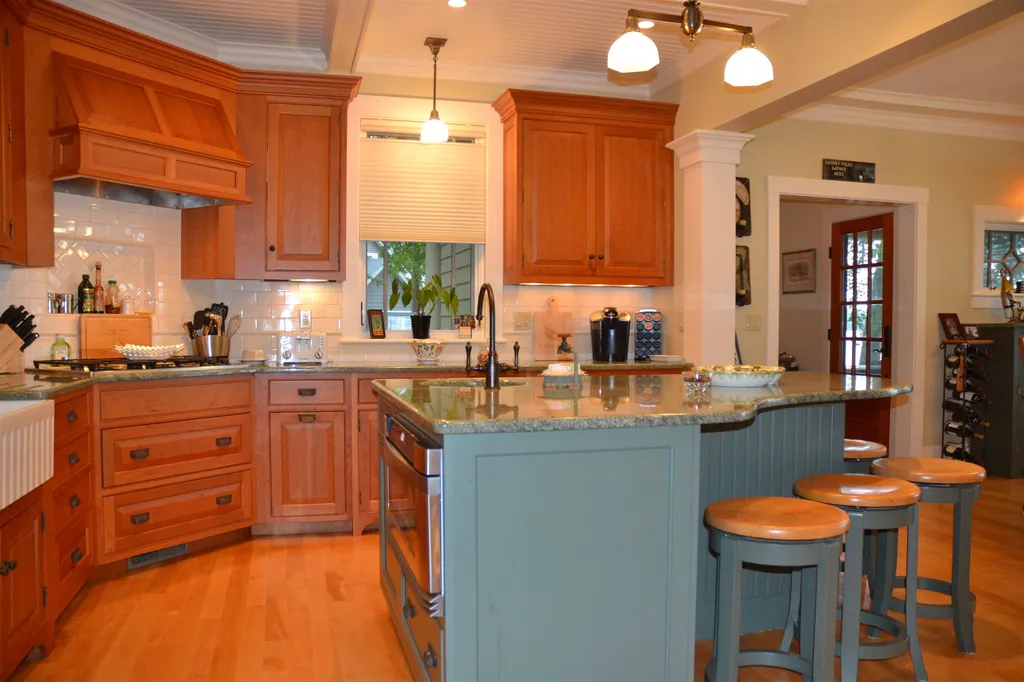 100 Bartlett Landing Road Moultonborough NH 03254