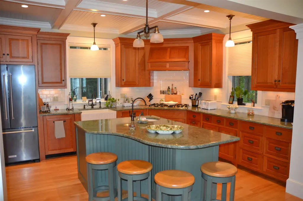 100 Bartlett Landing Road Moultonborough NH 03254