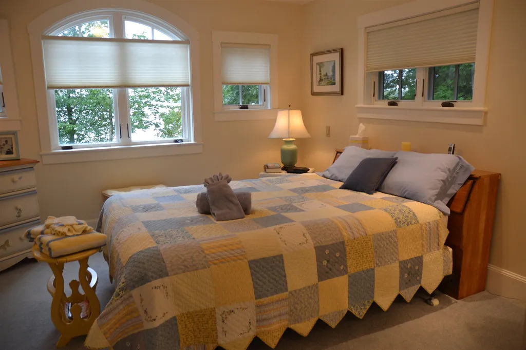 100 Bartlett Landing Road Moultonborough NH 03254