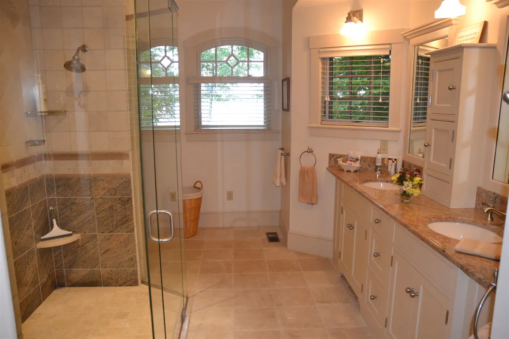 100 Bartlett Landing Road Moultonborough NH 03254