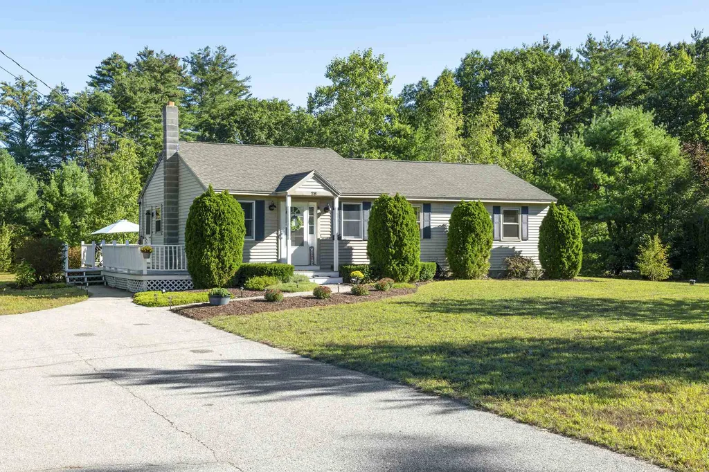 28 Peninsula Drive Epping NH 03042