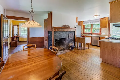 37 Loveland Road Norwich VT 05055
