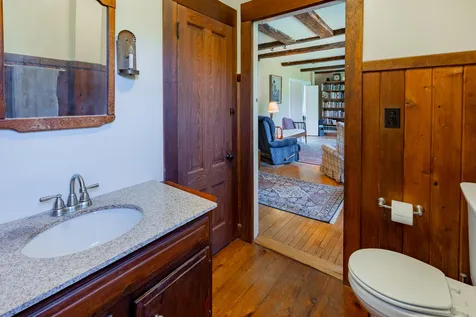 37 Loveland Road Norwich VT 05055