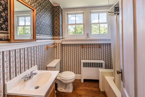 37 Loveland Road Norwich VT 05055