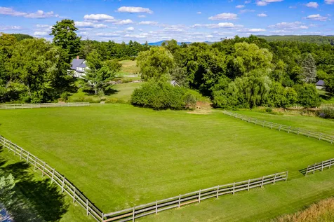 37 Loveland Road Norwich VT 05055