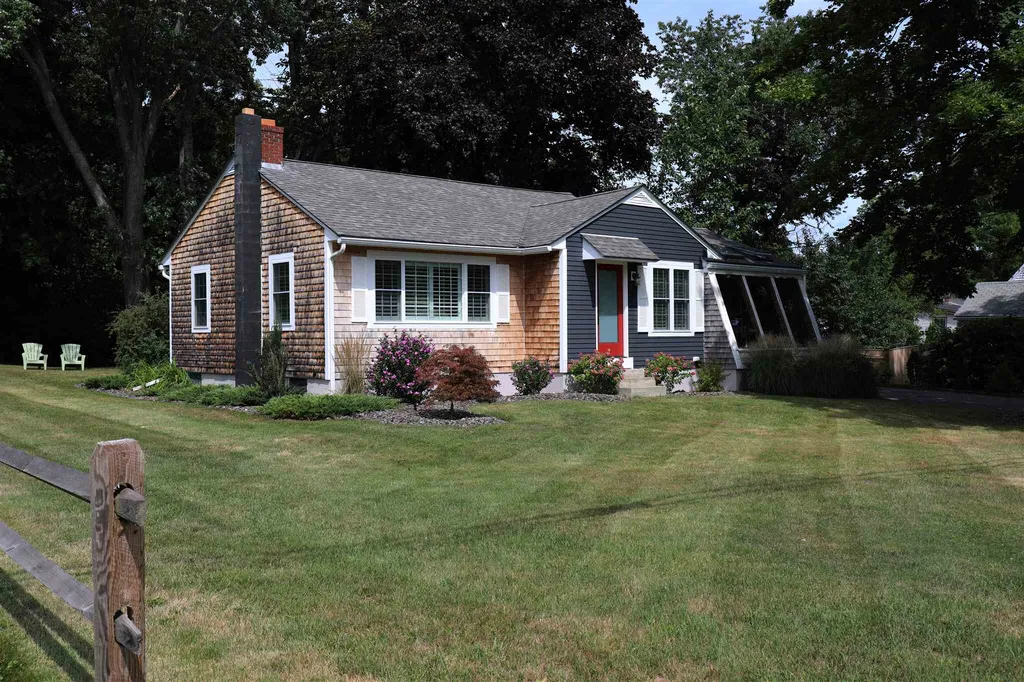 26 Gray Lodge Road Kittery ME 03904