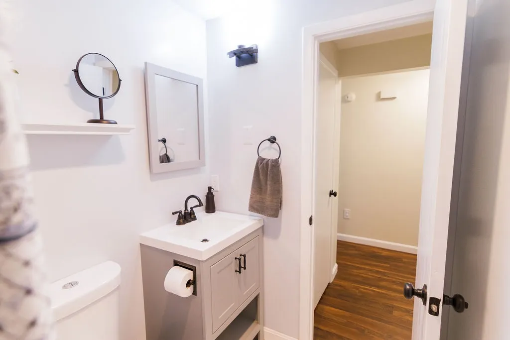 3 Salmon Street Newmarket NH 03857