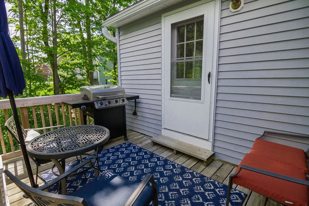 3 Salmon Street Newmarket NH 03857
