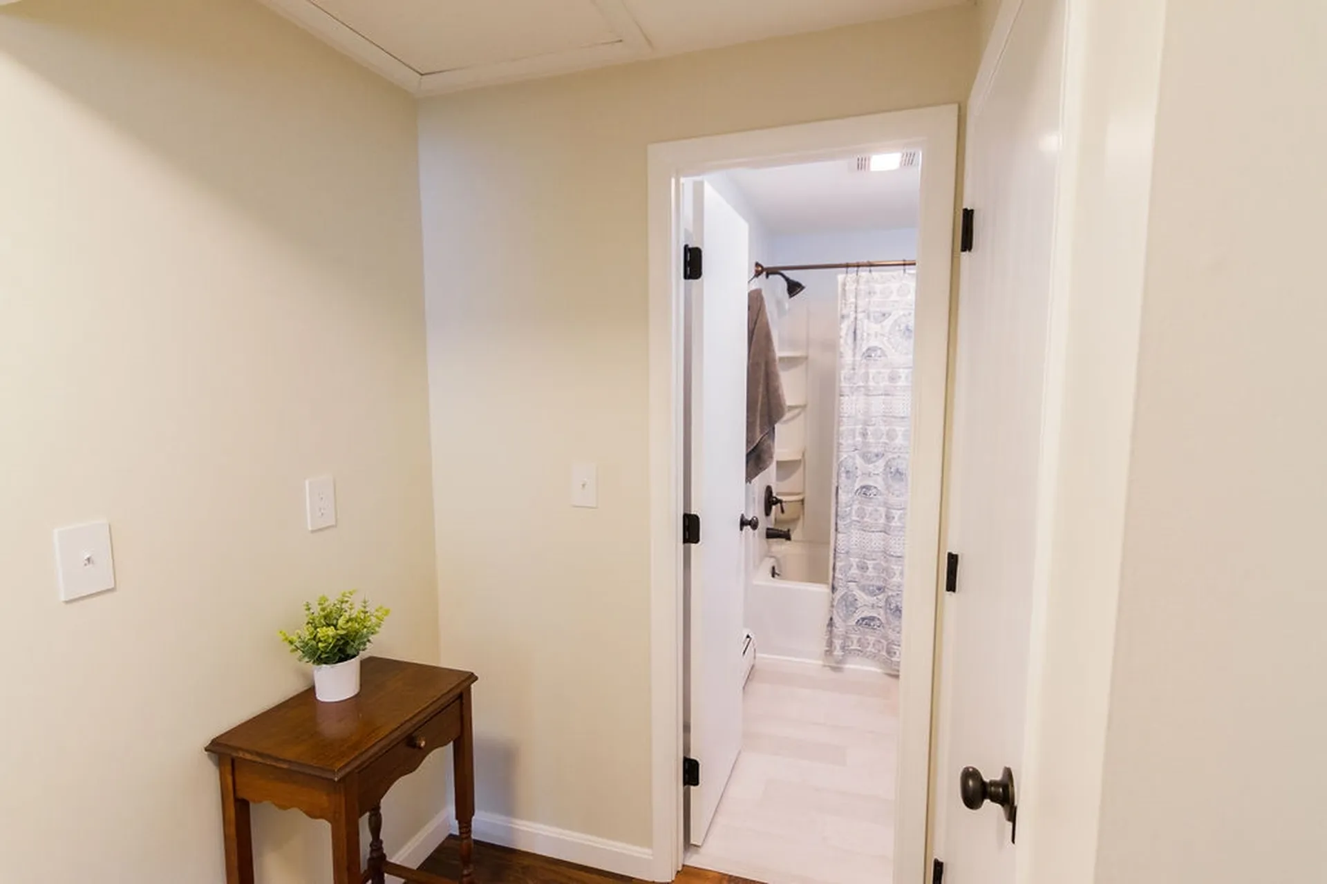 3 Salmon Street Newmarket NH 03857