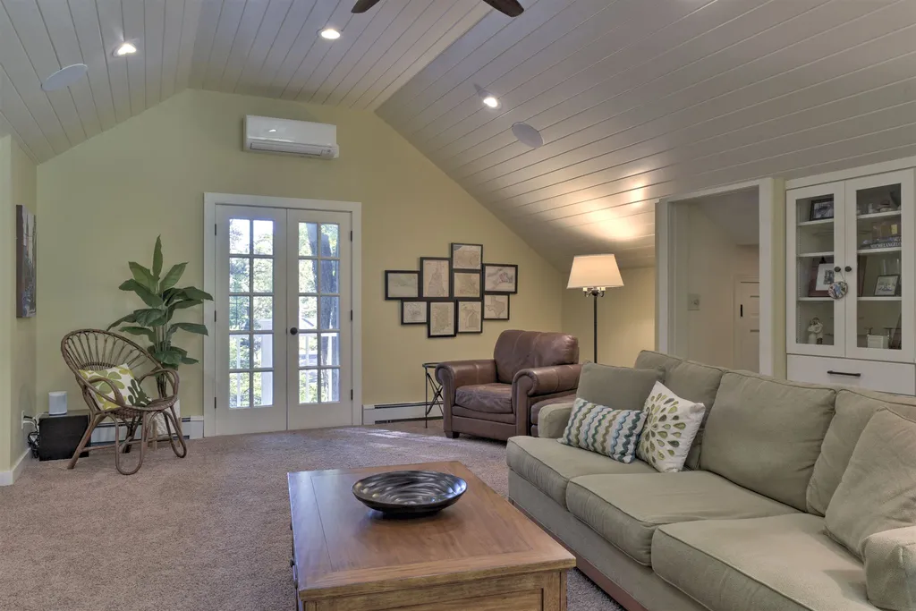 43 Acrebrook Road Keene NH 03431