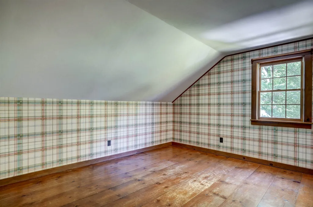 6 John Connor Road Weare NH 03281