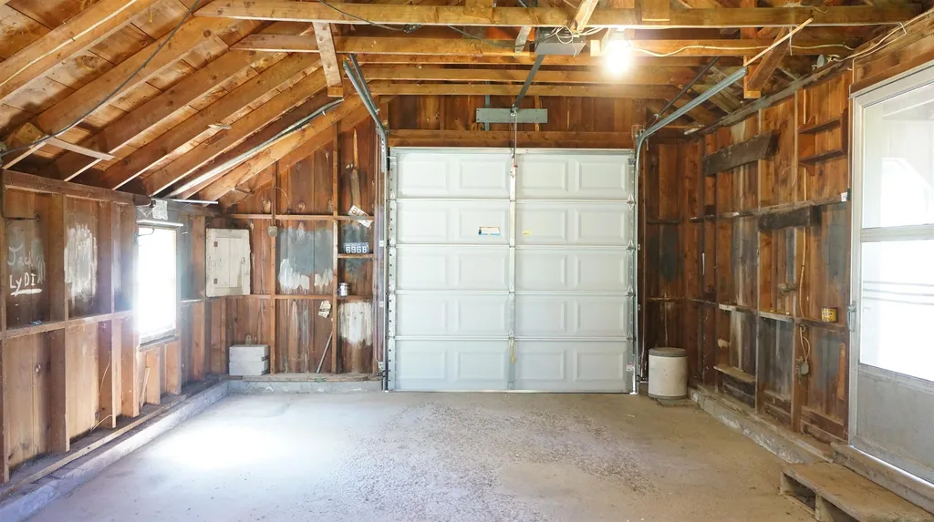 6 John Connor Road Weare NH 03281