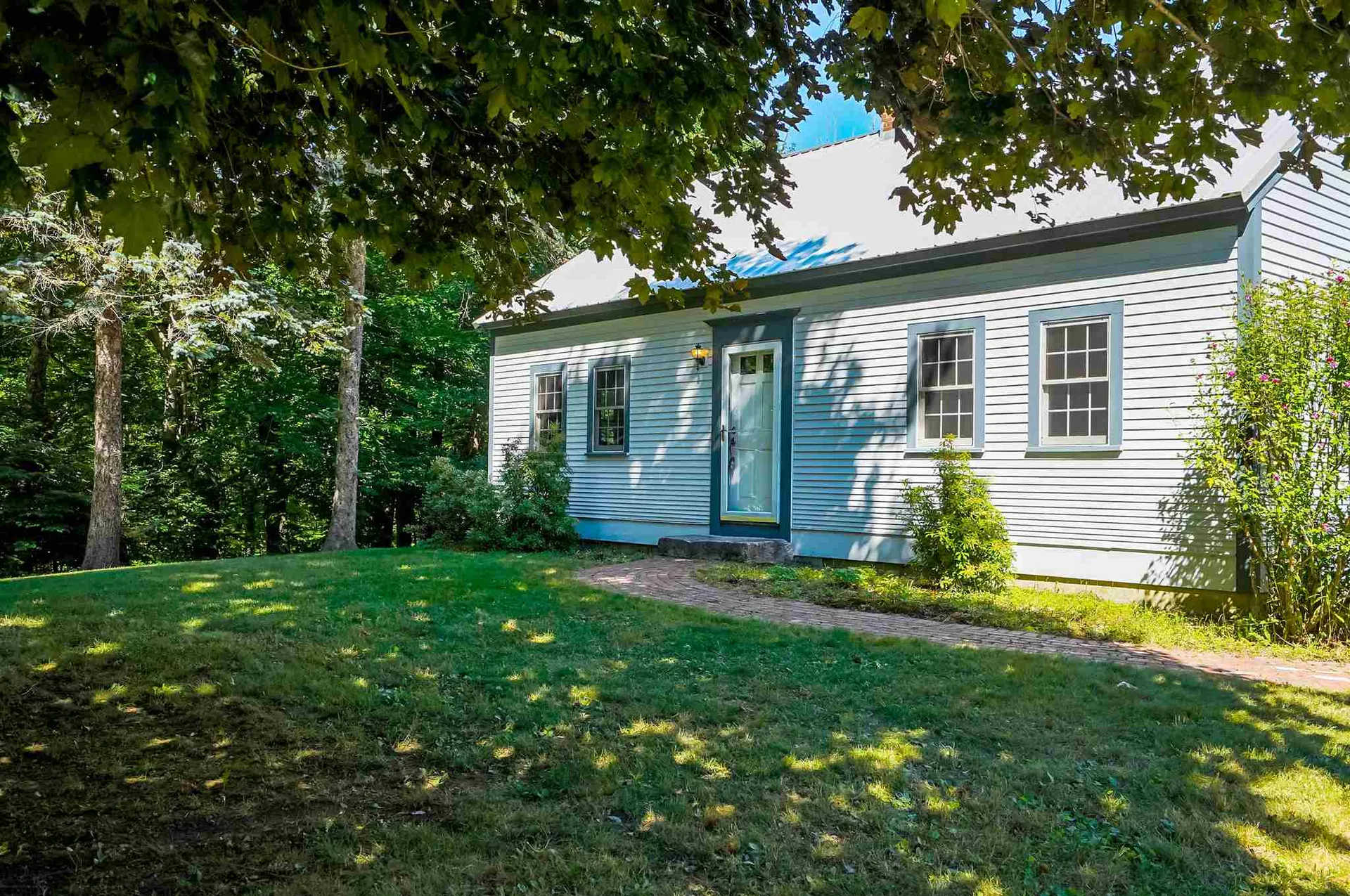 6 John Connor Road Weare NH 03281