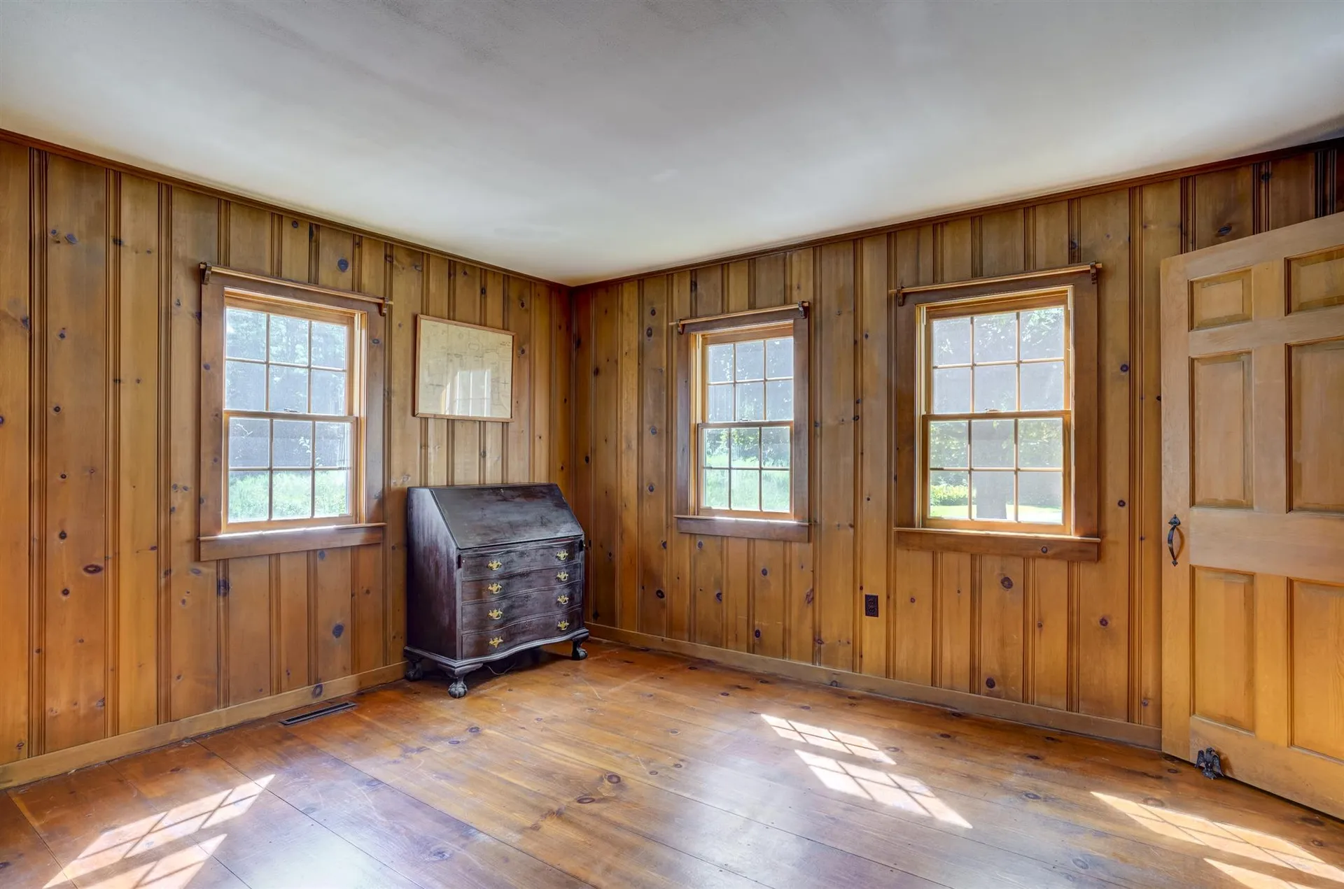 6 John Connor Road Weare NH 03281