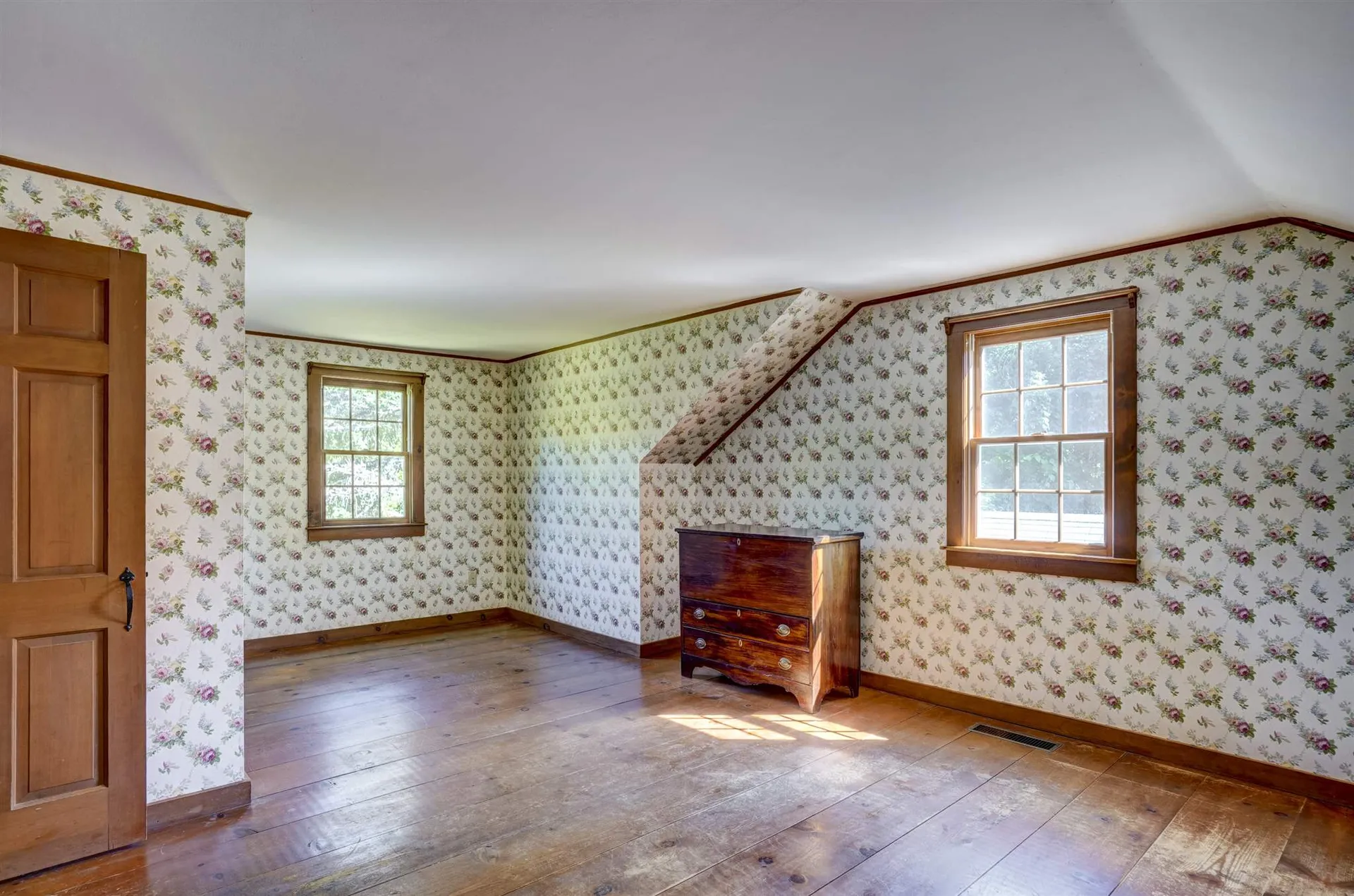 6 John Connor Road Weare NH 03281