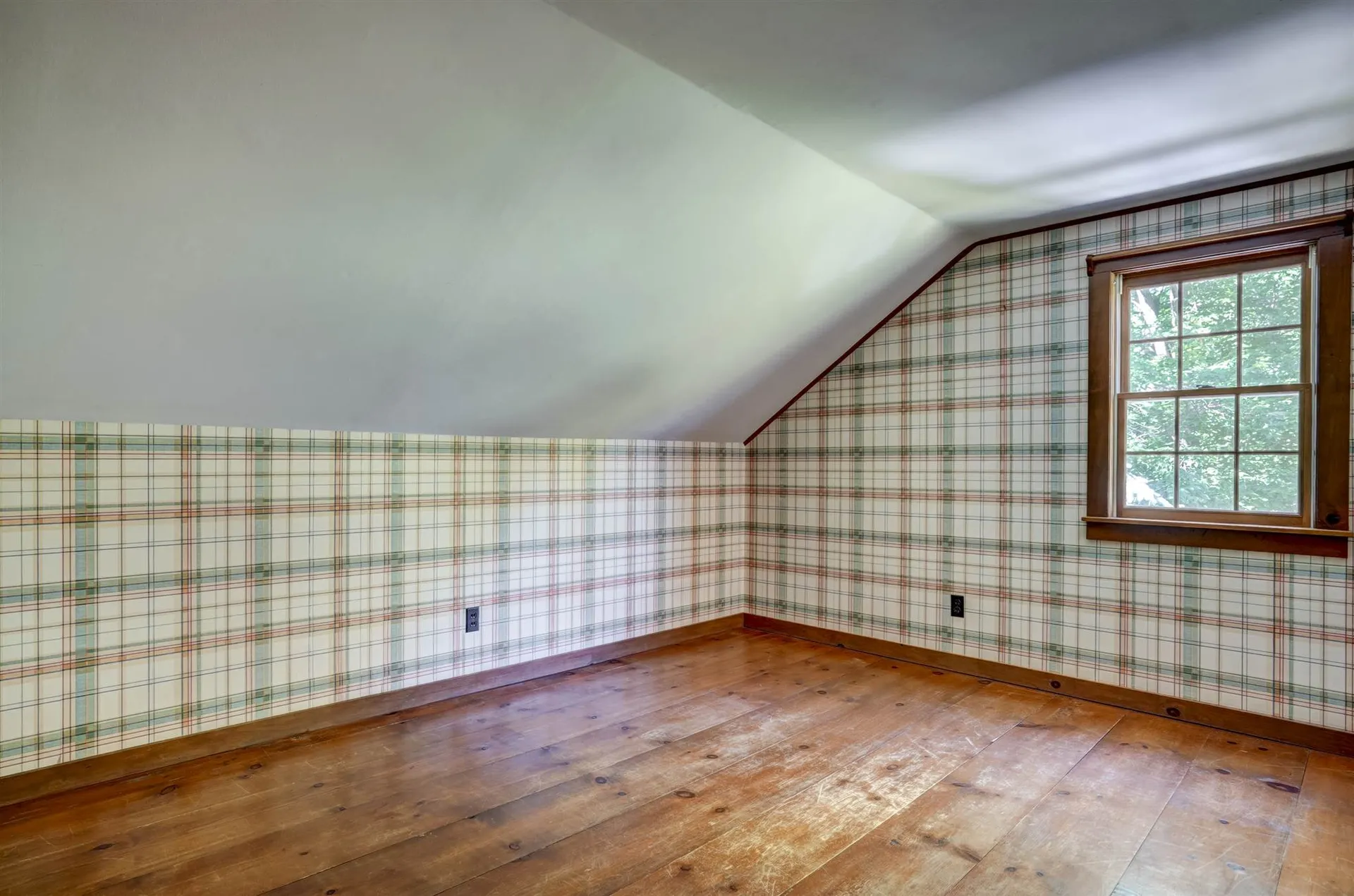 6 John Connor Road Weare NH 03281