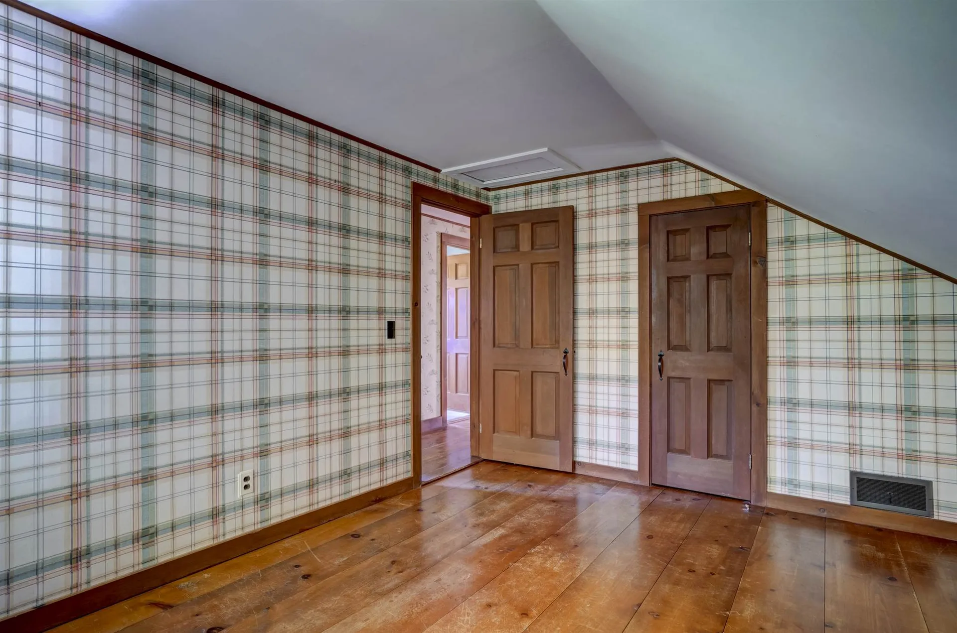 6 John Connor Road Weare NH 03281