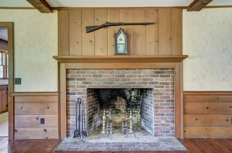 6 John Connor Road Weare NH 03281