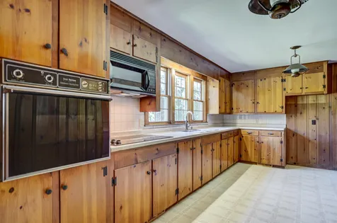 6 John Connor Road Weare NH 03281