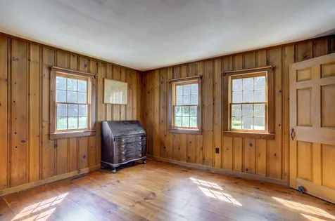6 John Connor Road Weare NH 03281