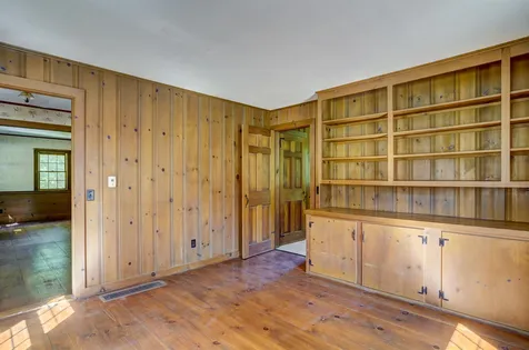 6 John Connor Road Weare NH 03281