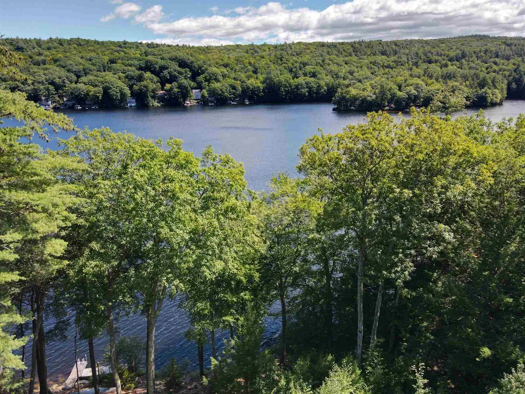 222 Russell Drive Weare NH 03281
