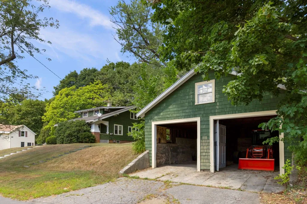 228 Baldwin Street Laconia NH 03246