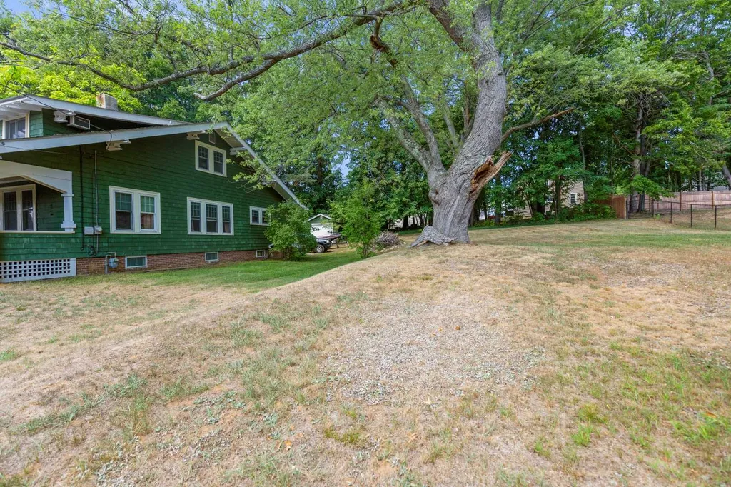 228 Baldwin Street Laconia NH 03246