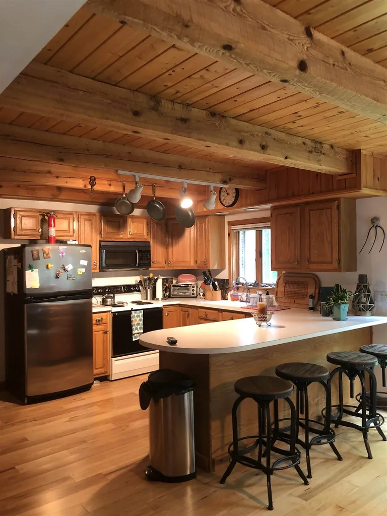 19 Low Land Loop Road Wilmington VT 05363