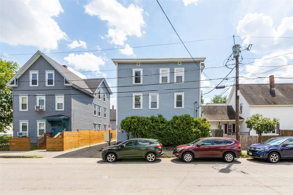 320 Douglas Street Manchester NH 03102