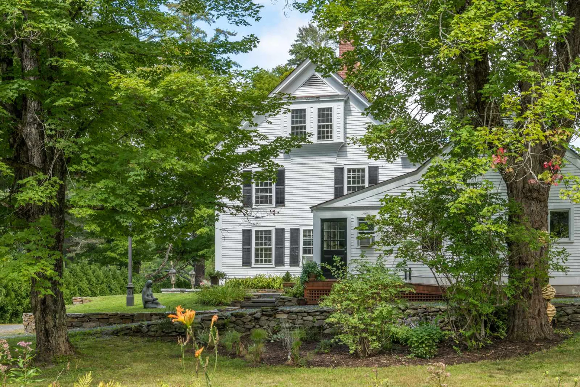 523 North Main Street Newport NH 03773