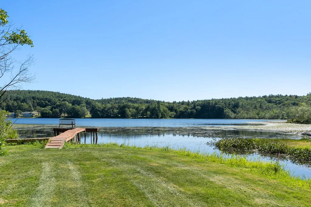 272 Old Gage Hill Road Pelham NH 03076