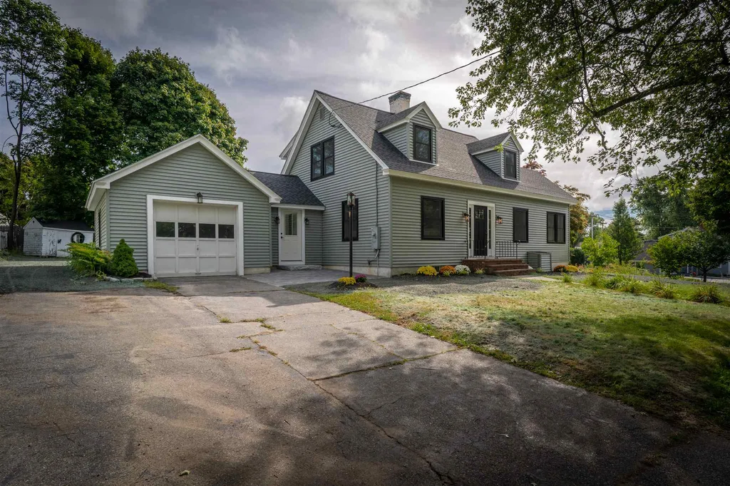 737 Woodbury Avenue Portsmouth NH 03801