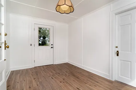 737 Woodbury Avenue Portsmouth NH 03801