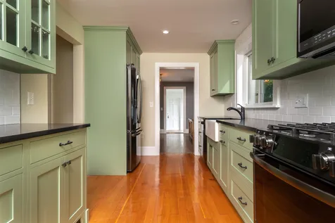 737 Woodbury Avenue Portsmouth NH 03801