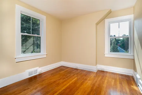737 Woodbury Avenue Portsmouth NH 03801
