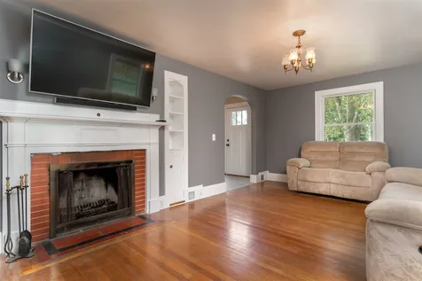 737 Woodbury Avenue Portsmouth NH 03801