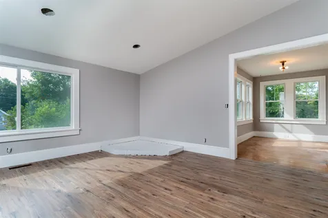737 Woodbury Avenue Portsmouth NH 03801