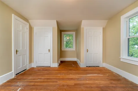 737 Woodbury Avenue Portsmouth NH 03801